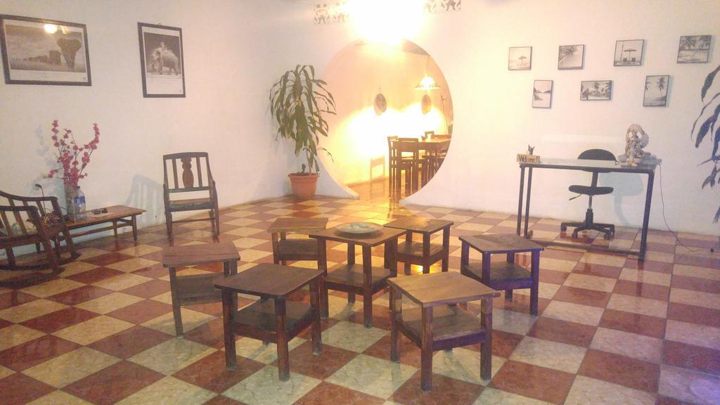 Casa Nica Leon Hostel Extérieur photo