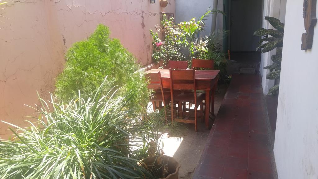 Casa Nica Leon Hostel Extérieur photo