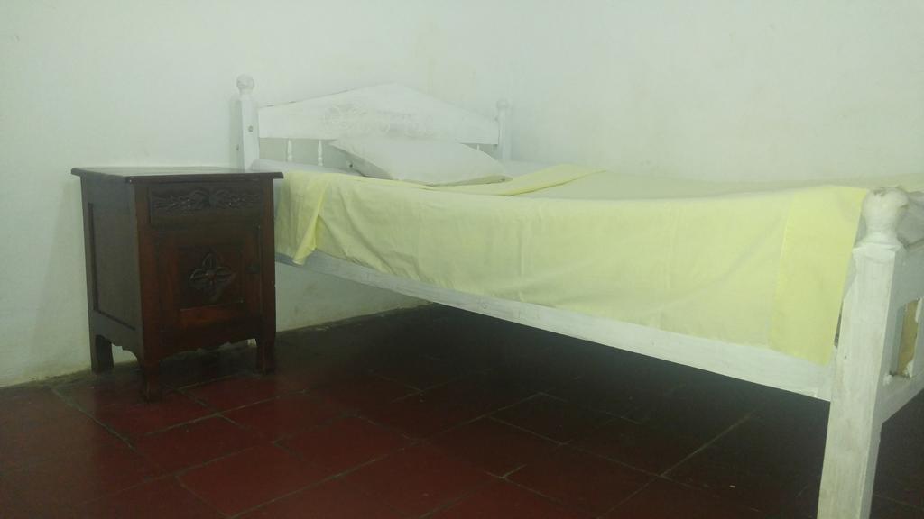 Casa Nica Leon Hostel Extérieur photo